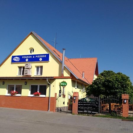 Penzion Kometa Pasohlavky Exterior photo